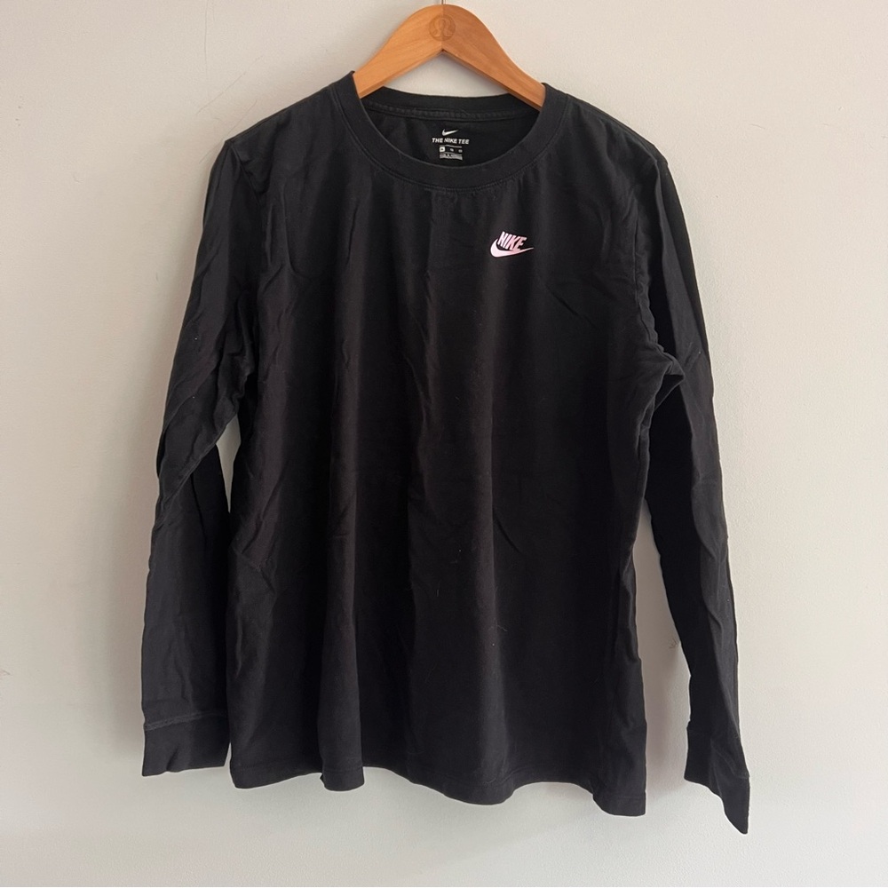 Nike long sleeve. Black and pink. Extra large.